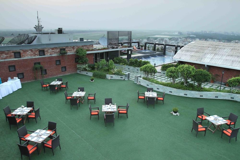 Dhaka Regency Hotel & Resort Limited Dış mekan fotoğraf